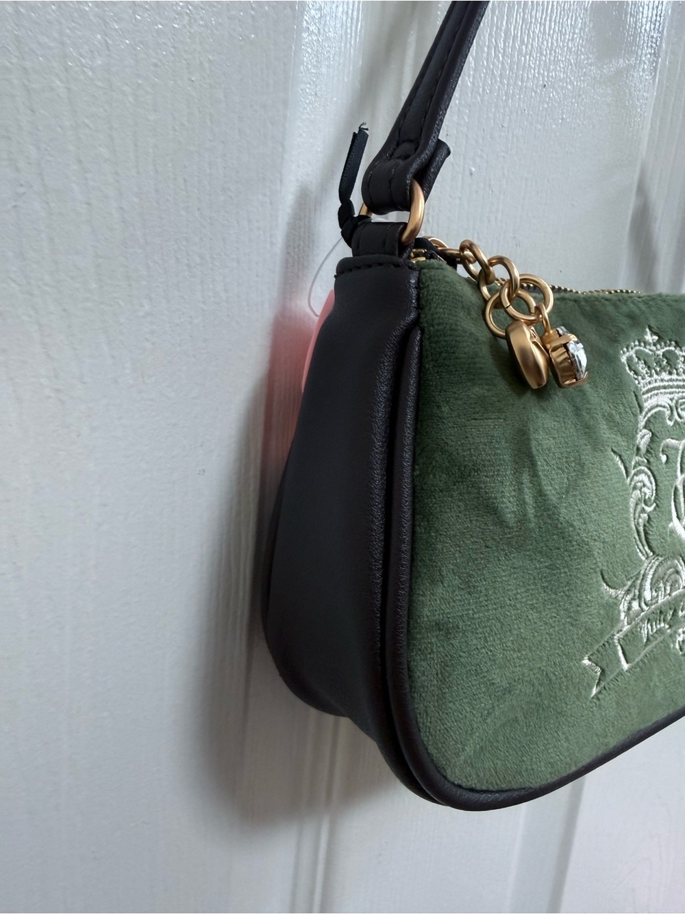 NWT Juicy Couture Renaissance Shoulder Bag in Green - Picture 4 of 6